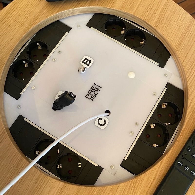 Presson Oy Move Round - Esityskaluste viilu viimeistely